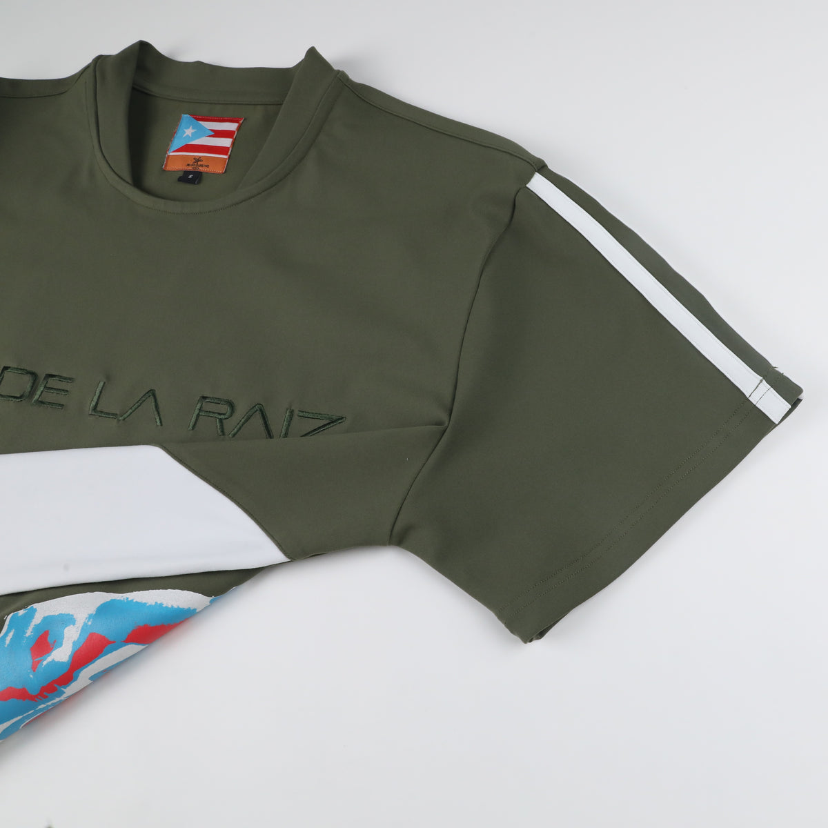 DESDE LΛ RΛIZ (PRE-ORDER)